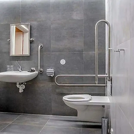 Hotel D1 4*